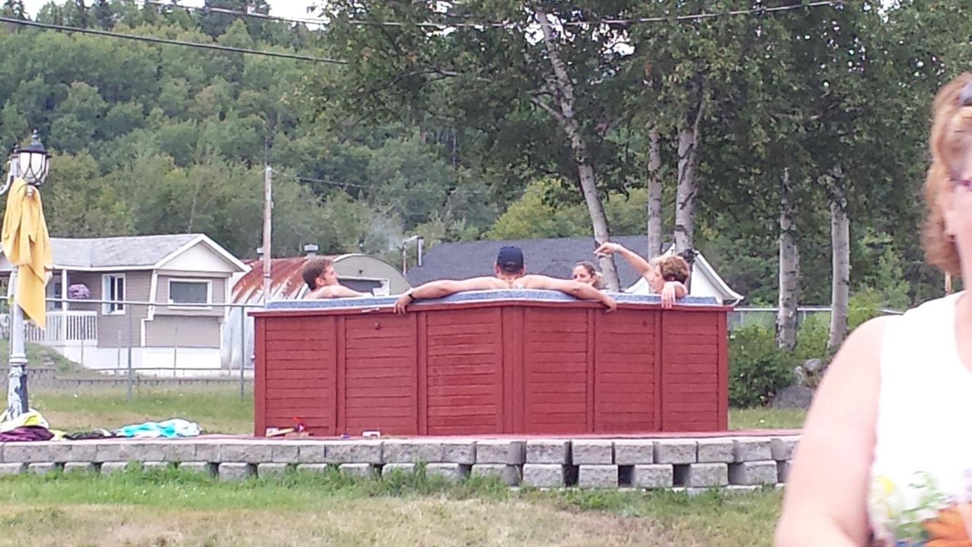 Motel Et Chalets Bo-Fleuve Evangeline Saint-Siméon Szoba fotó