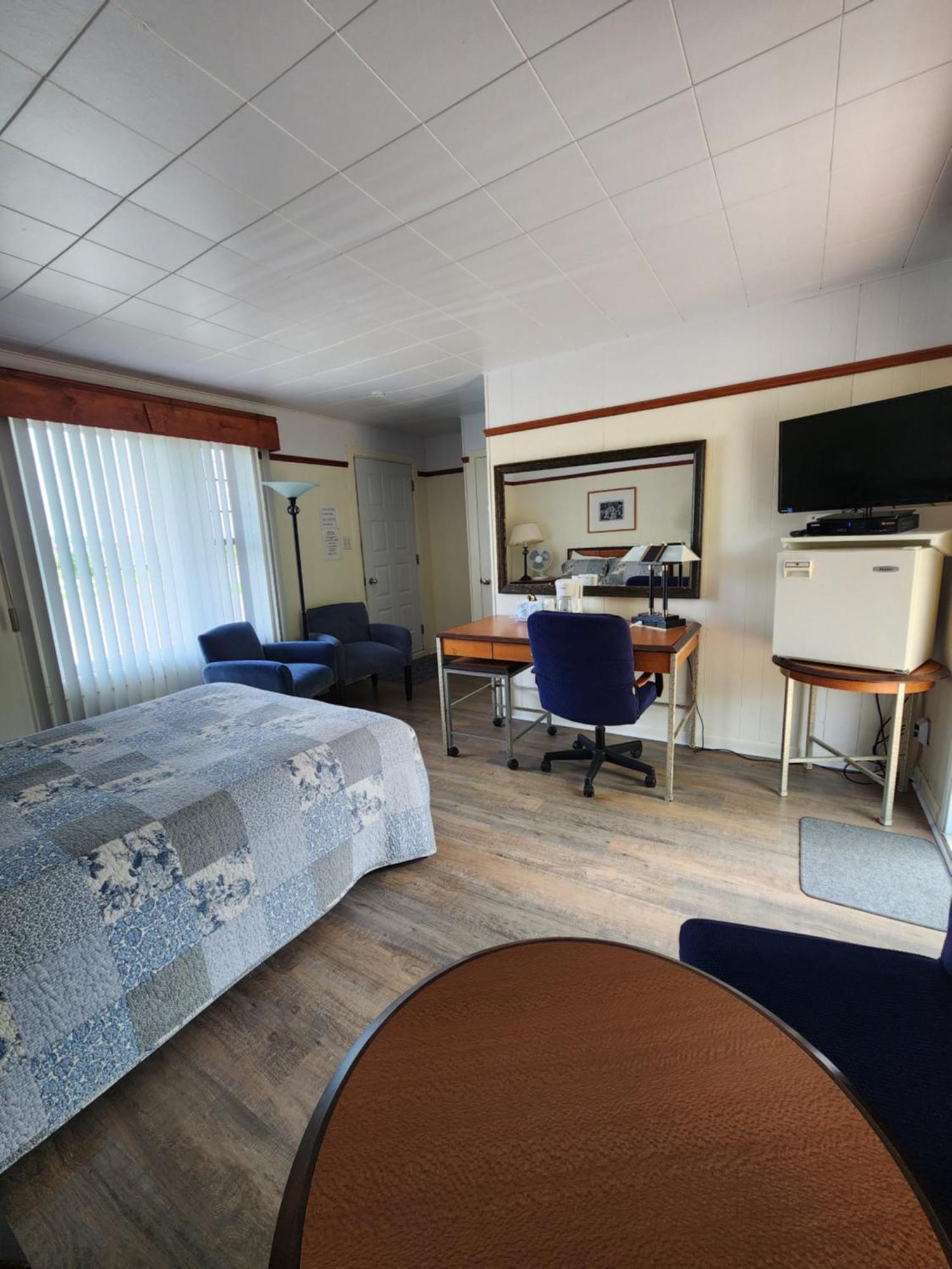 Motel Et Chalets Bo-Fleuve Evangeline Saint-Siméon Kültér fotó
